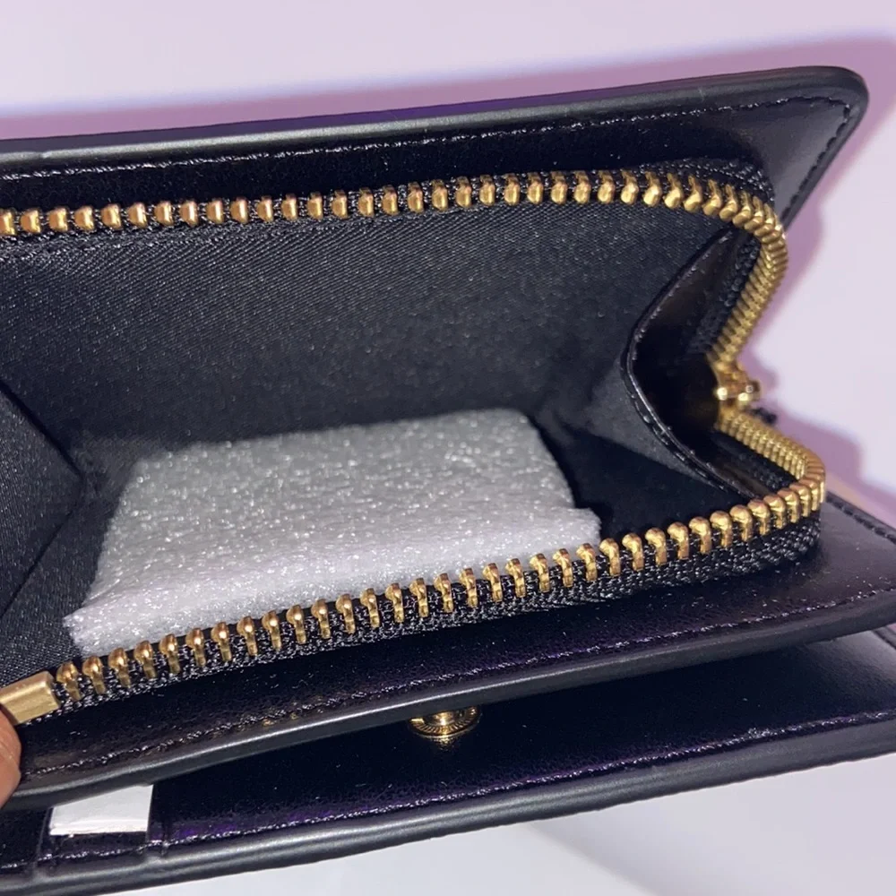 Marc Jacobs Logo Compact Wallet Black Multi - Picture 4 of 9